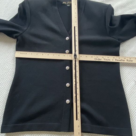 ST JOHN Basics Cardigan Jacket Black rhinestone Buttons Santana Knit size 6 - Picture 13 of 15